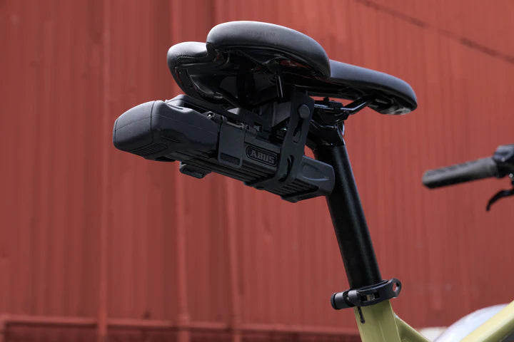 (67865) BORDO™ 6000K/90 (3') + BRACKET SADDLEFIX + RAINCAP