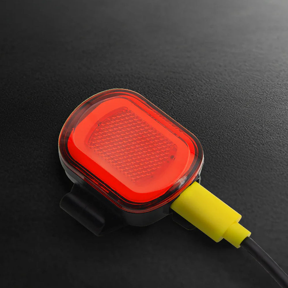 88596) MOON ORION SENSE 50LM TAILLIGHT W/REFLECTIVE LENS – SERFAS INC