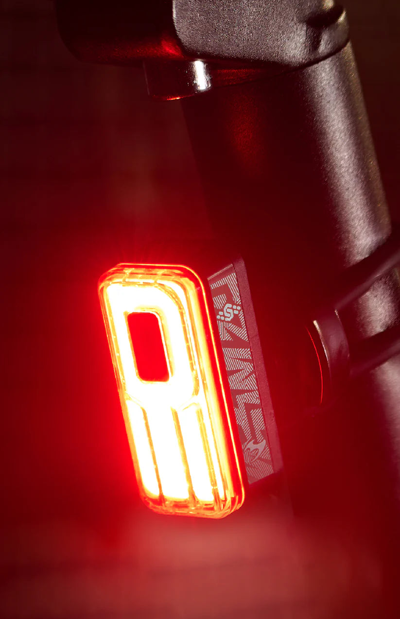 (88763) HELIX SENSE 150LM TAILLIGHT W/BRAKING SENSOR