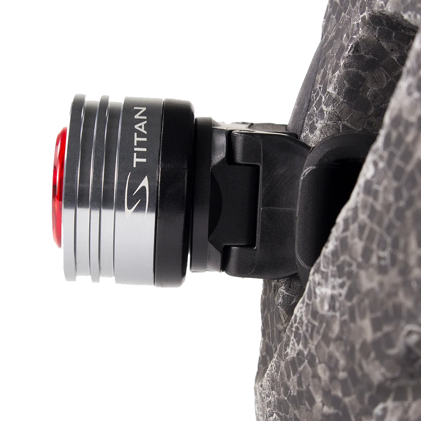 (HLMT-1) Titan Helmet Light