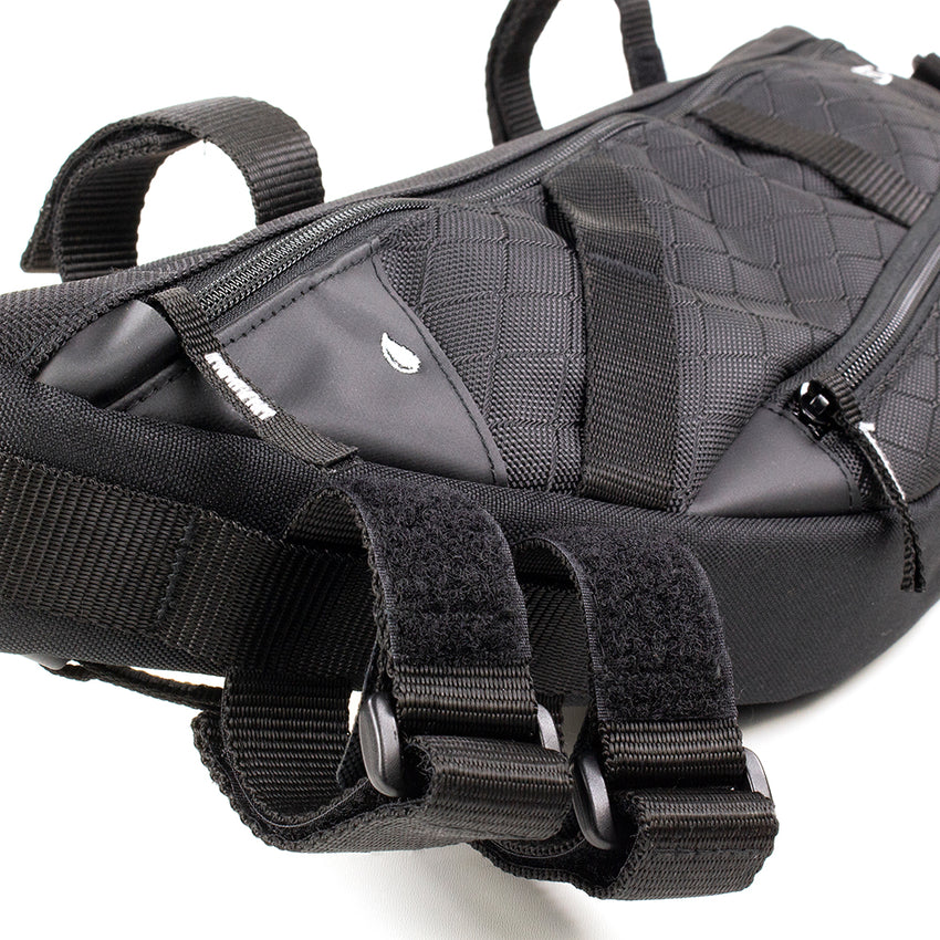 (LT-FR1BK) Ark Expandable Half-Frame Bag