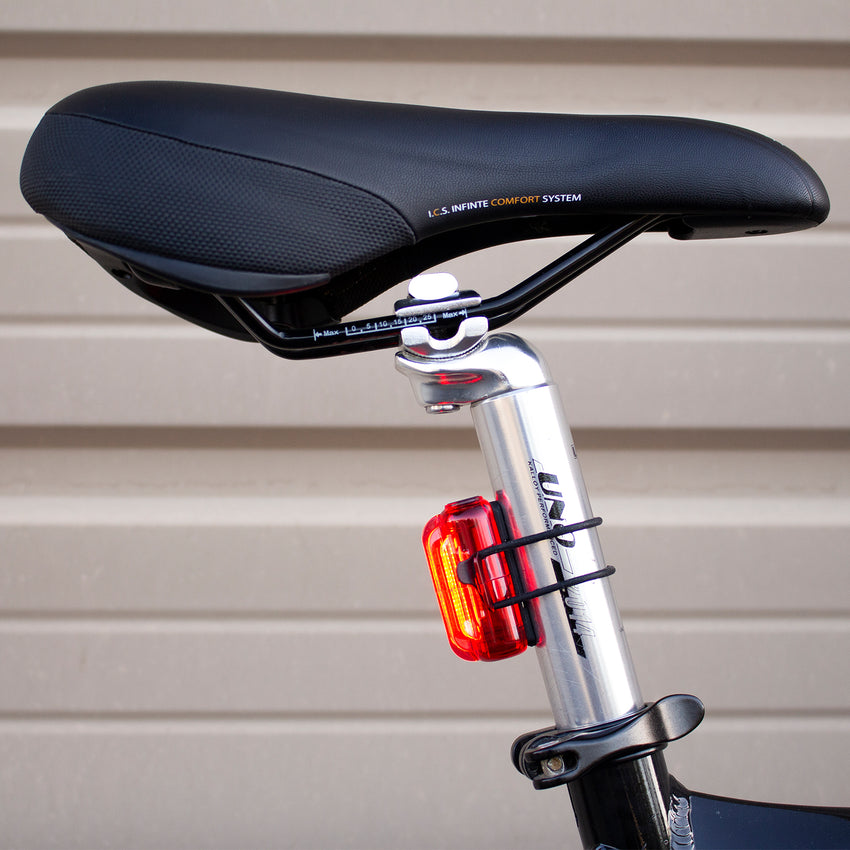(UTM-60) Cosmo 60 Lumen Tail Light