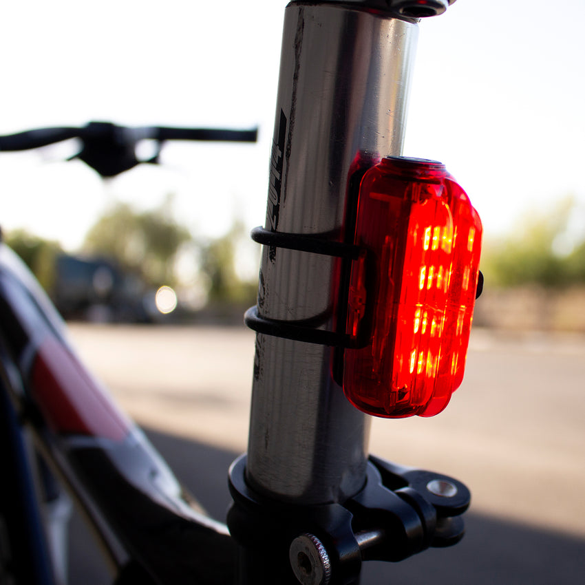 (UTM-30) Cosmo 30 Lumen Tail Light