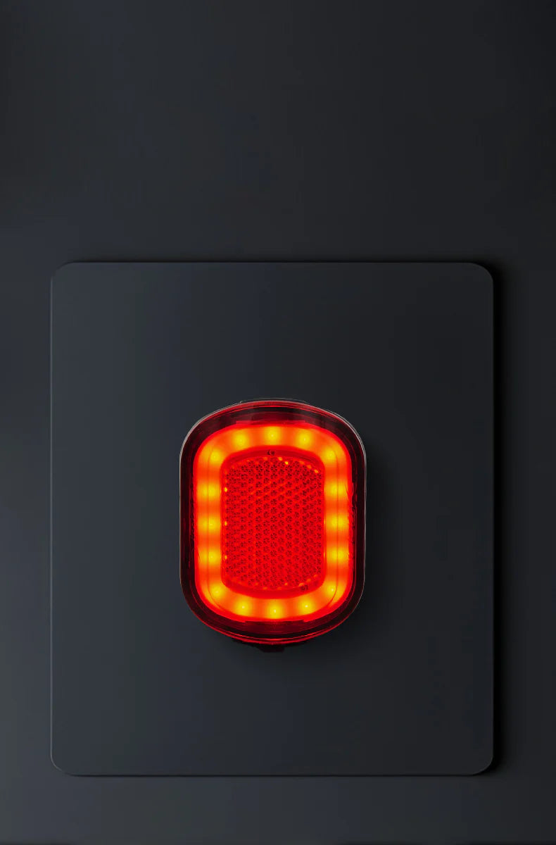(88596) MOON ORION SENSE 50LM TAILLIGHT W/REFLECTIVE LENS